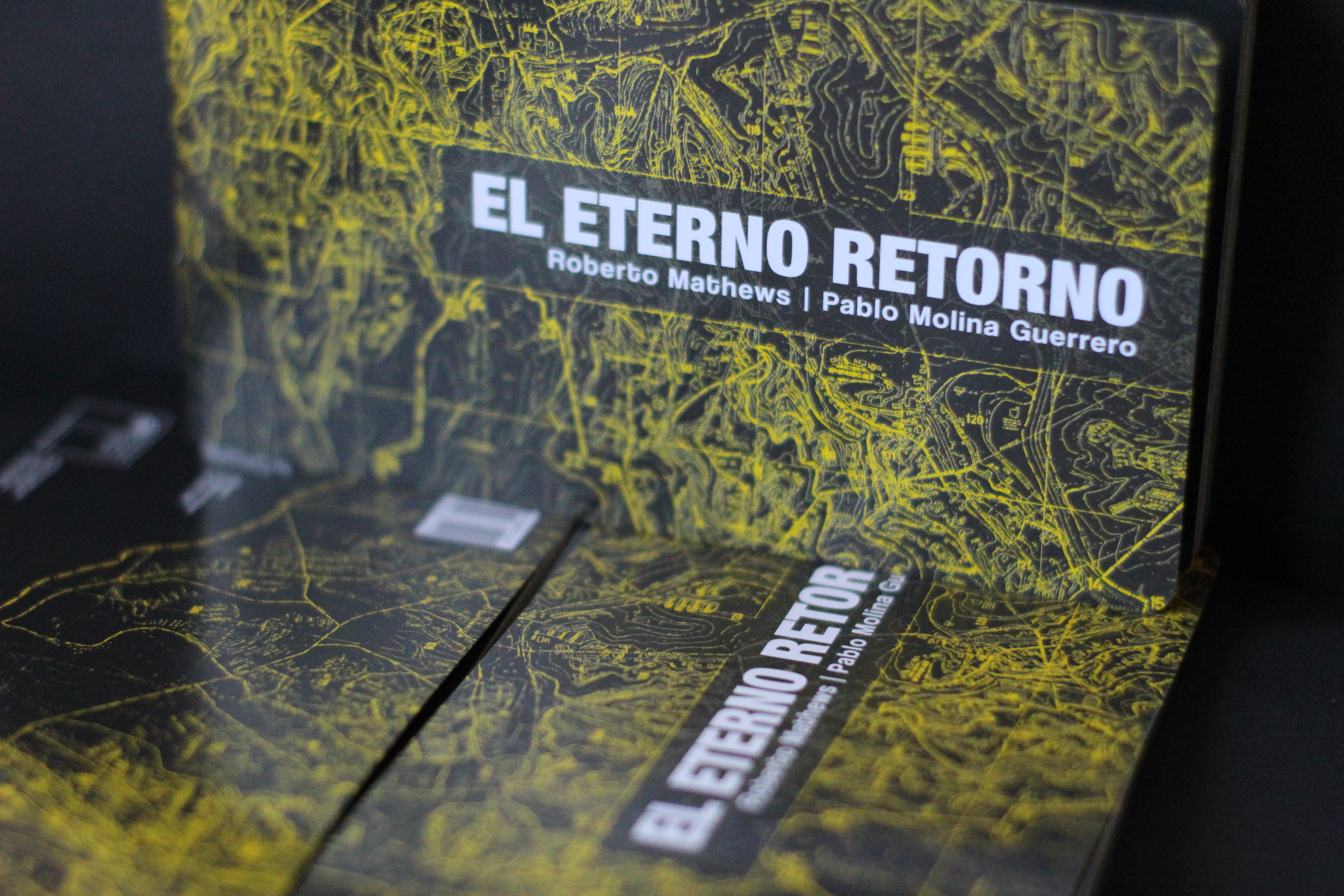 ¿Lejos de las llamas?* Presentación del fotolibro El eterno retorno